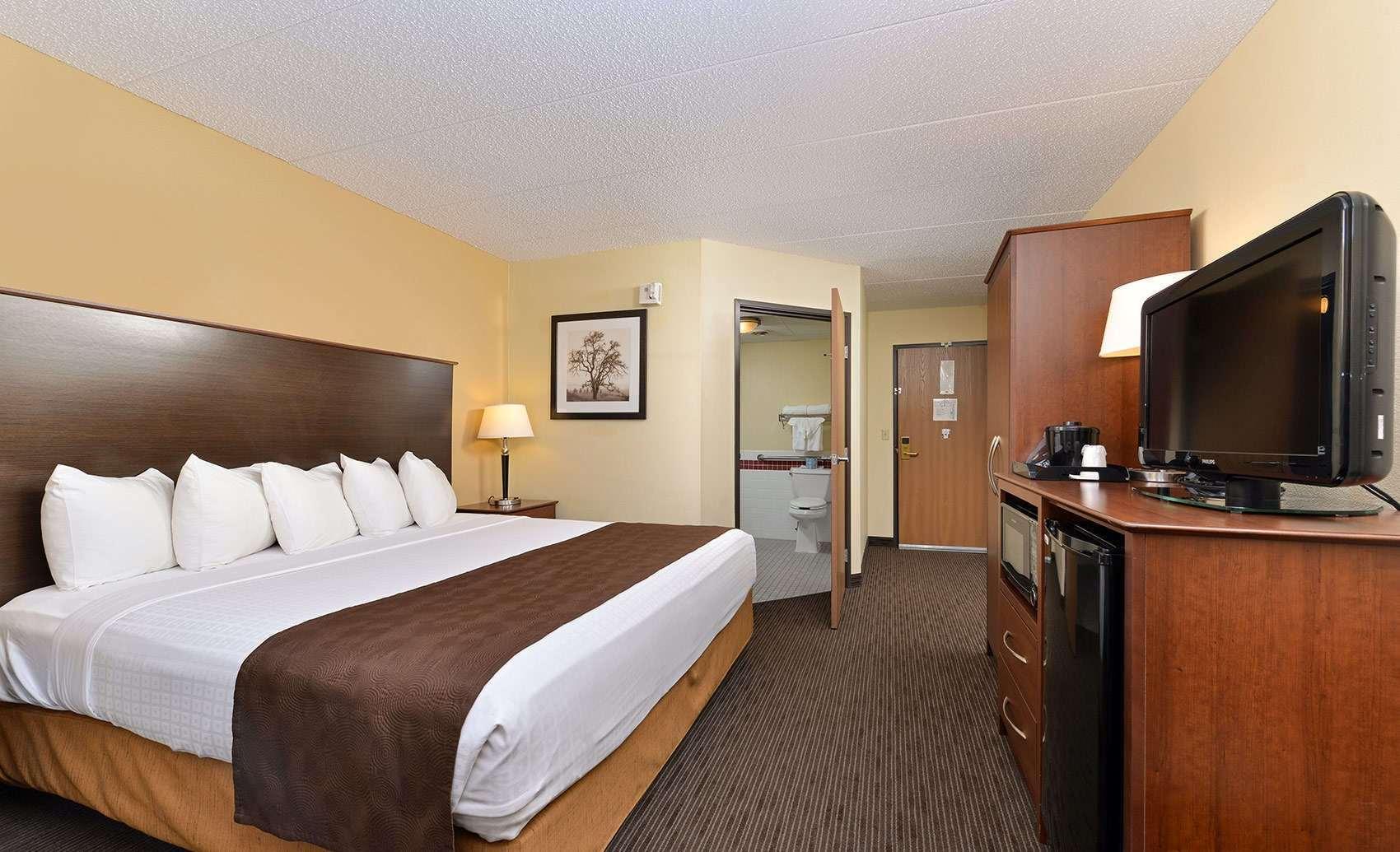 Americinn By Wyndham Fergus Falls Conference Center Extérieur photo
