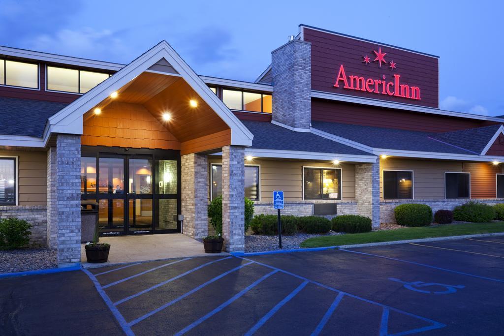 Americinn By Wyndham Fergus Falls Conference Center Extérieur photo